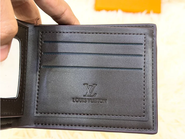 Men's Monogram Wallet – Classic Pattern Design, Compact Card & Cash Holder for Everyday Use | Louis Vuitton