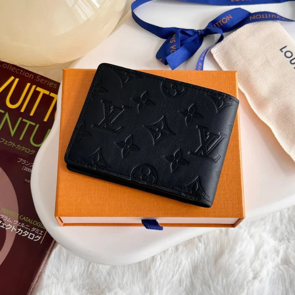 Men's Textured Black Bifold Wallet – Sleek Compact Card & Cash Holder for Everyday Use  Louis Vuitton