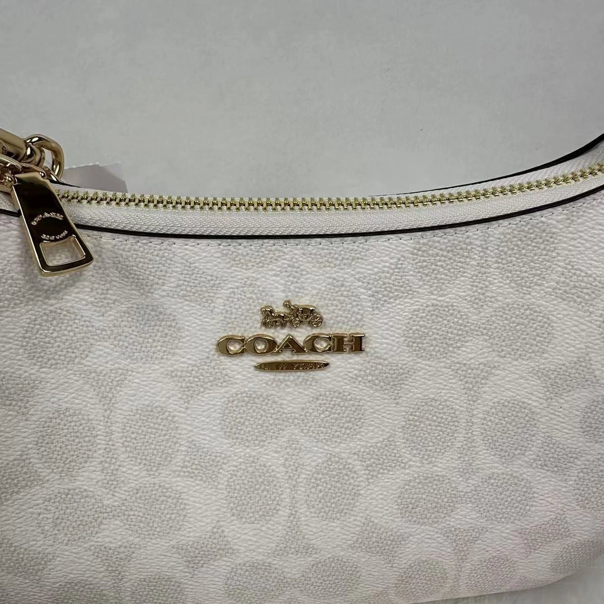 Women's Teri Shoulder Bag – Gold, White & Chalk Signature Canvas, Elegant Everyday Handbag | COACH CV933