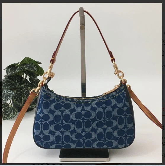 Women's Signature Denim Shoulder Bag – Blue Denim with Vachetta Leather Details, Everyday Crossbody Style | COACH Teri CAF82